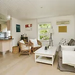 Casa de Férias 10 Person In Graested-by Traum *