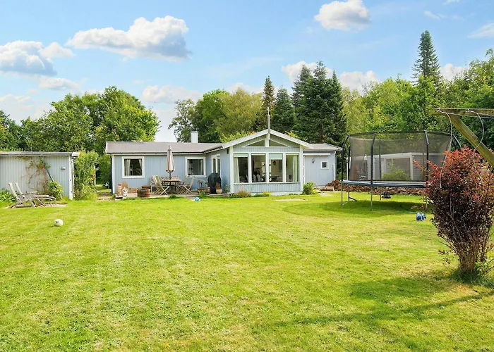 10 Person In Graested-by Traum * Græsted