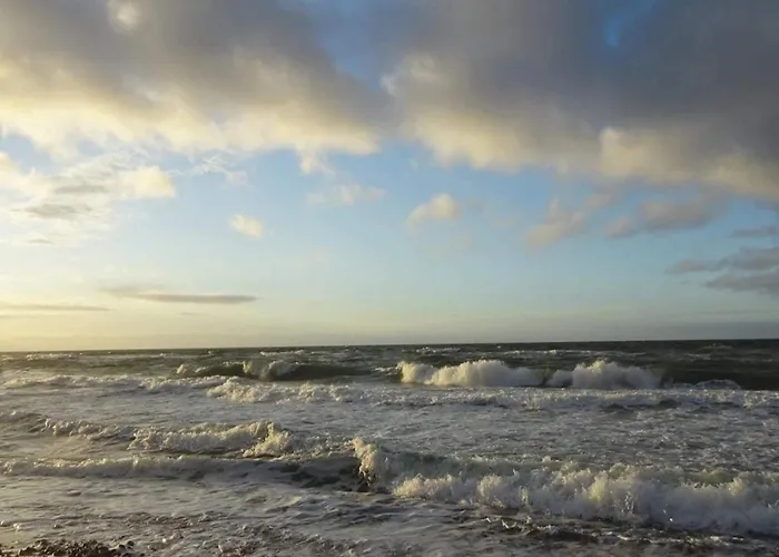 10 Person In Graested-by Traum